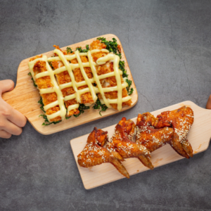Chicken & Waffles – 2 chickens + 2 waffles per person